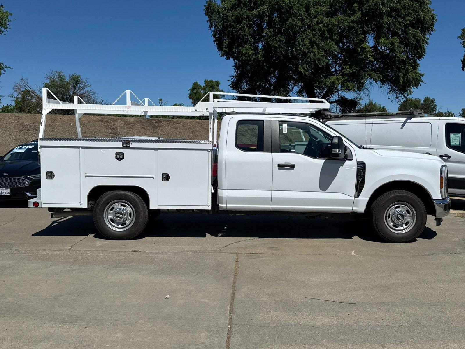 New 2026 Ford F250 XL w/ XL Chrome Package RWD image 2