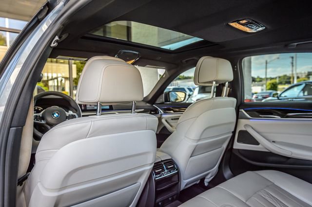 Used 2017 BMW 540i xDrive AWD/4WD image 40