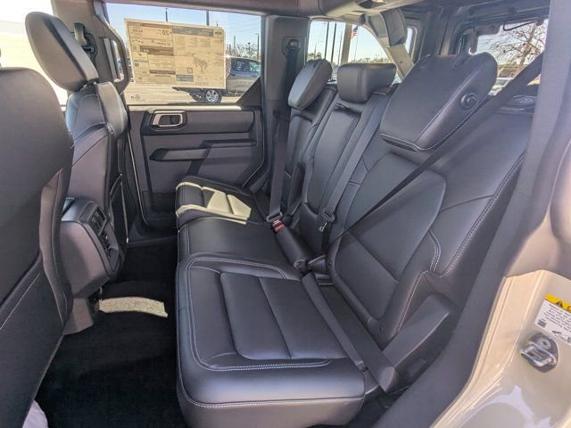 New 2026 Ford Bronco Outer Banks image 15
