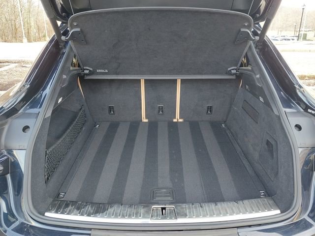 Used 2023 Porsche Cayenne Platinum Edition image 26