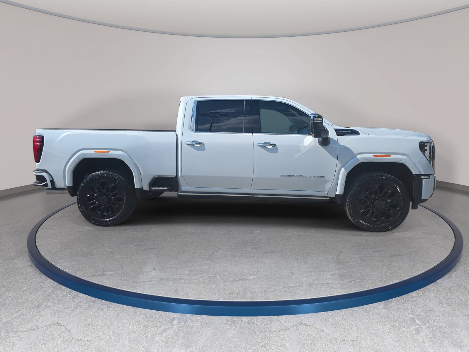 New 2026 GMC Sierra 2500 Denali Ultimate AWD/4WD image 4