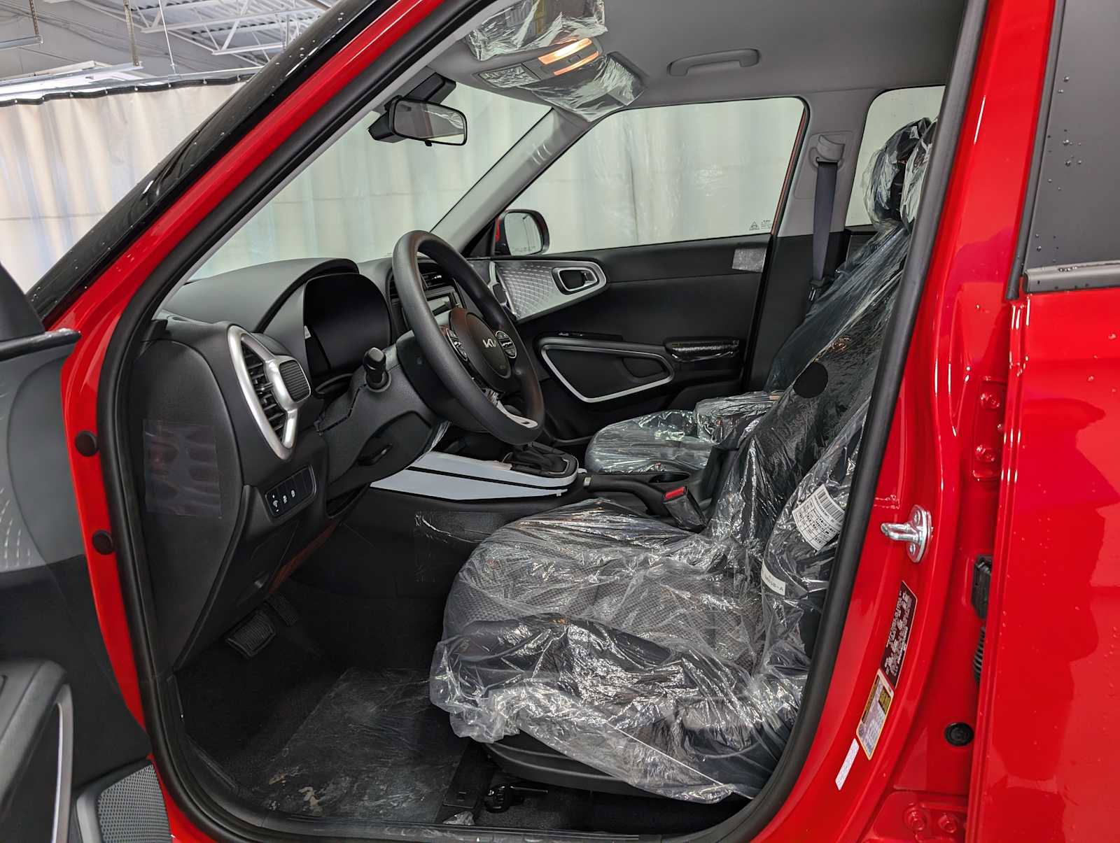New 2025 Kia Soul LX image 4