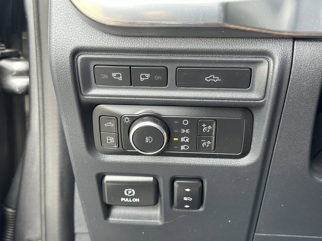 Used 2022 Ford F150 Lariat w/ Max Trailer Tow Package image 33