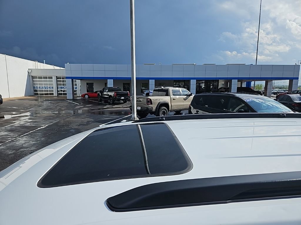 Used 2023 Jeep Grand Cherokee L Laredo AWD/4WD image 10
