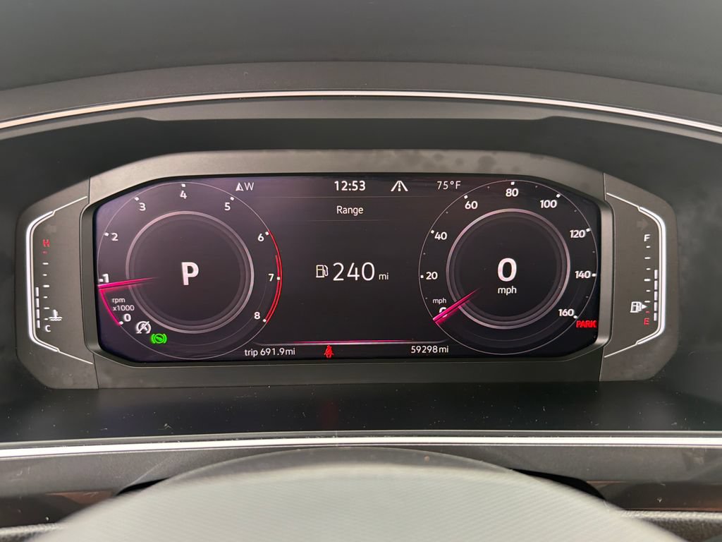 Certified 2022 Volkswagen Tiguan SEL R-Line AWD/4WD image 15