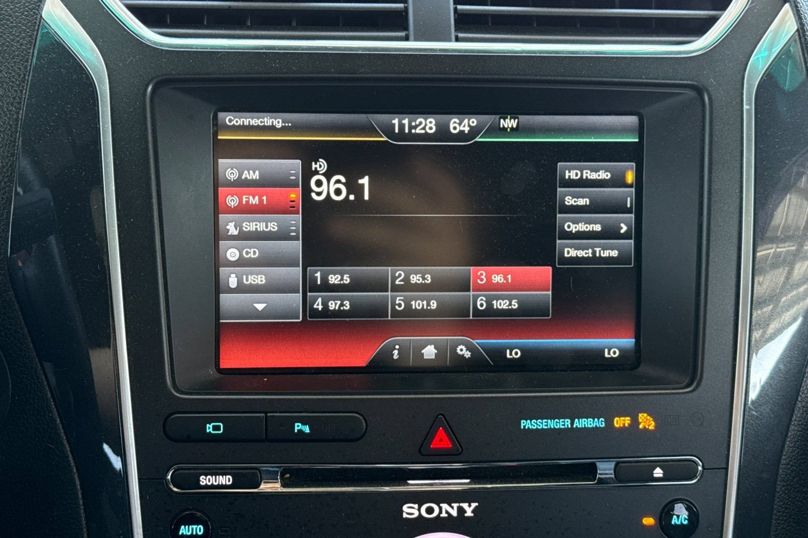 Used 2016 Ford Explorer Sport w/ Equipment Group 401A AWD/4WD image 28