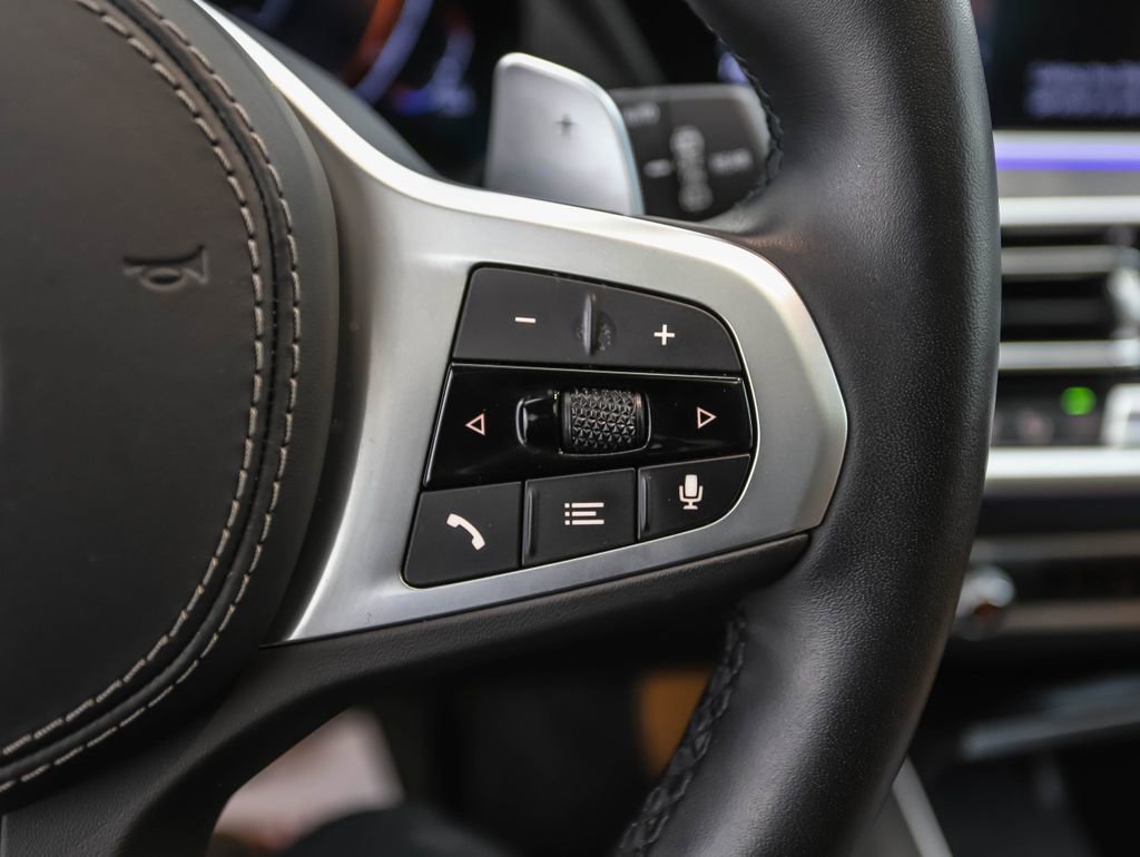 Used 2022 BMW X5 xDrive40i w/ M Sport Package image 13