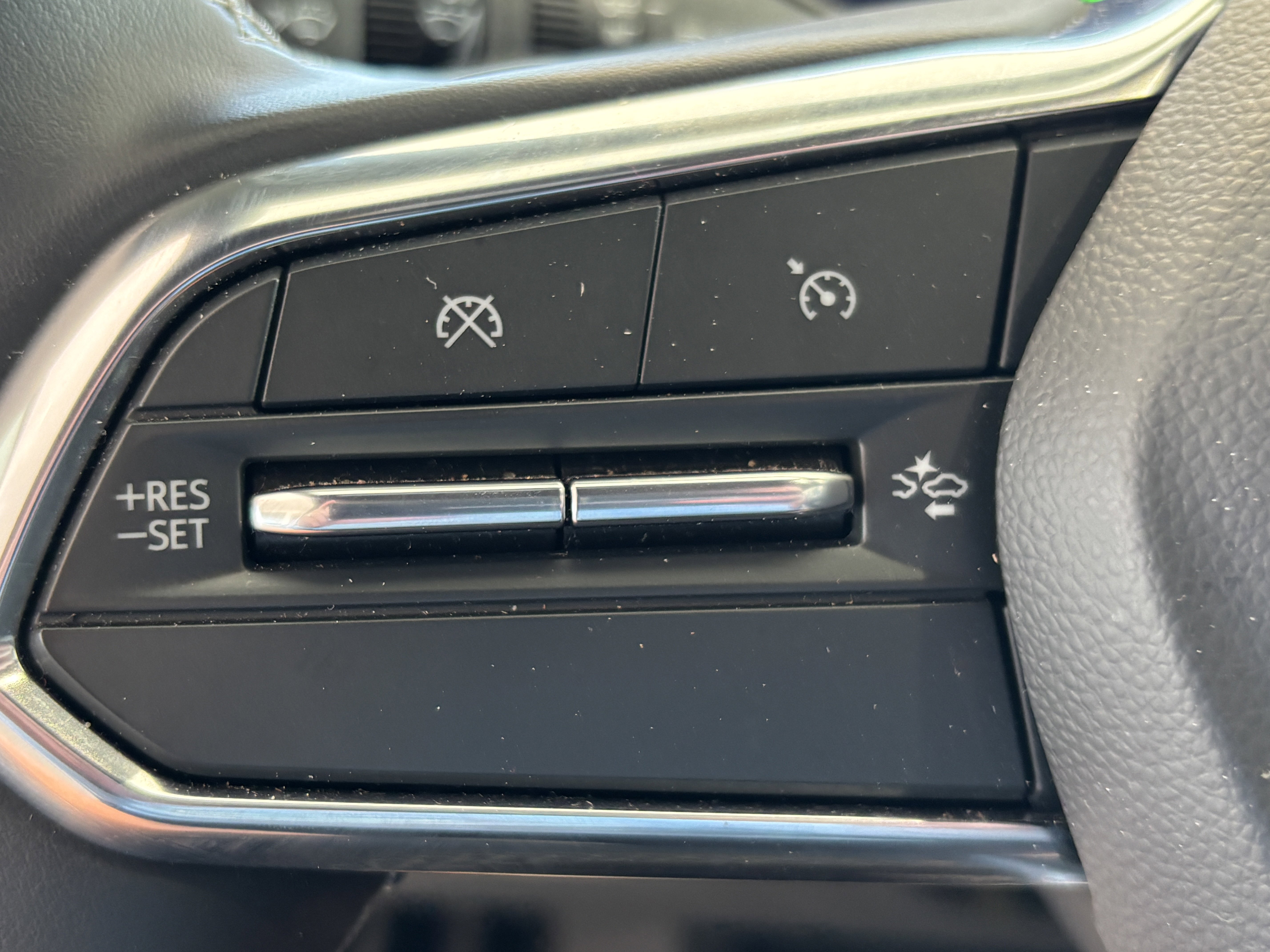 Used 2025 Chevrolet Equinox EV LT FWD image 11