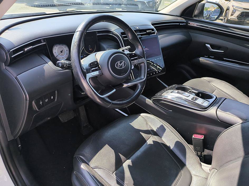 Used 2024 Hyundai Tucson Limited AWD/4WD image 16
