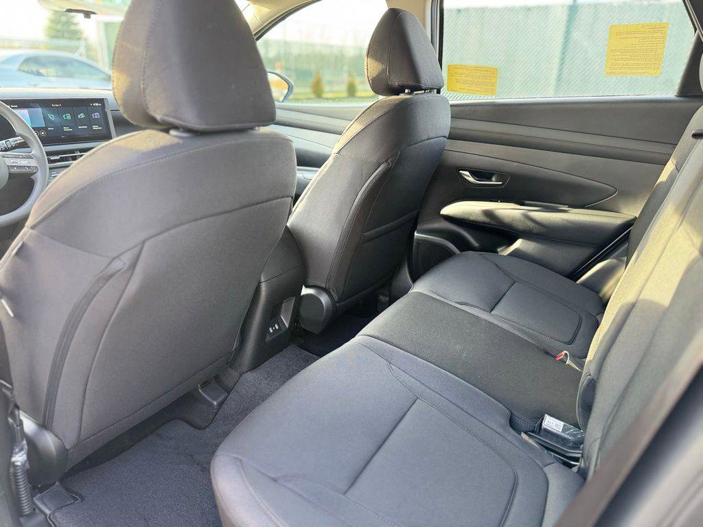 New 2026 Hyundai Tucson SE image 21