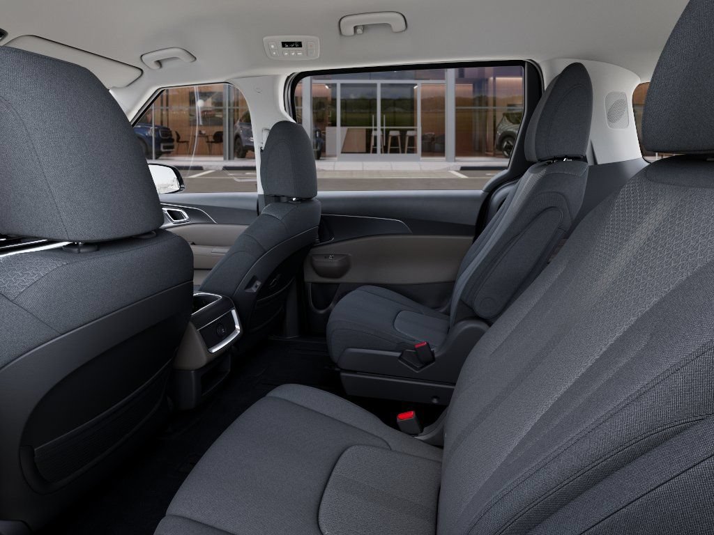 New 2026 Kia Carnival LX FWD image 18