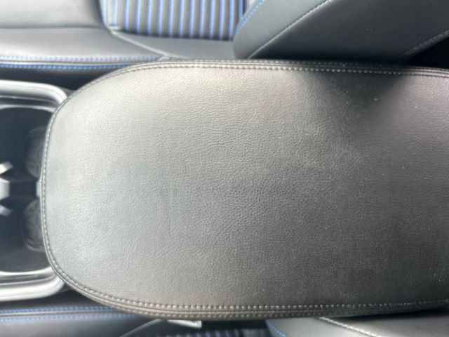 Used 2019 Toyota RAV4 XSE w/ XSE Weather Package AWD/4WD image 27