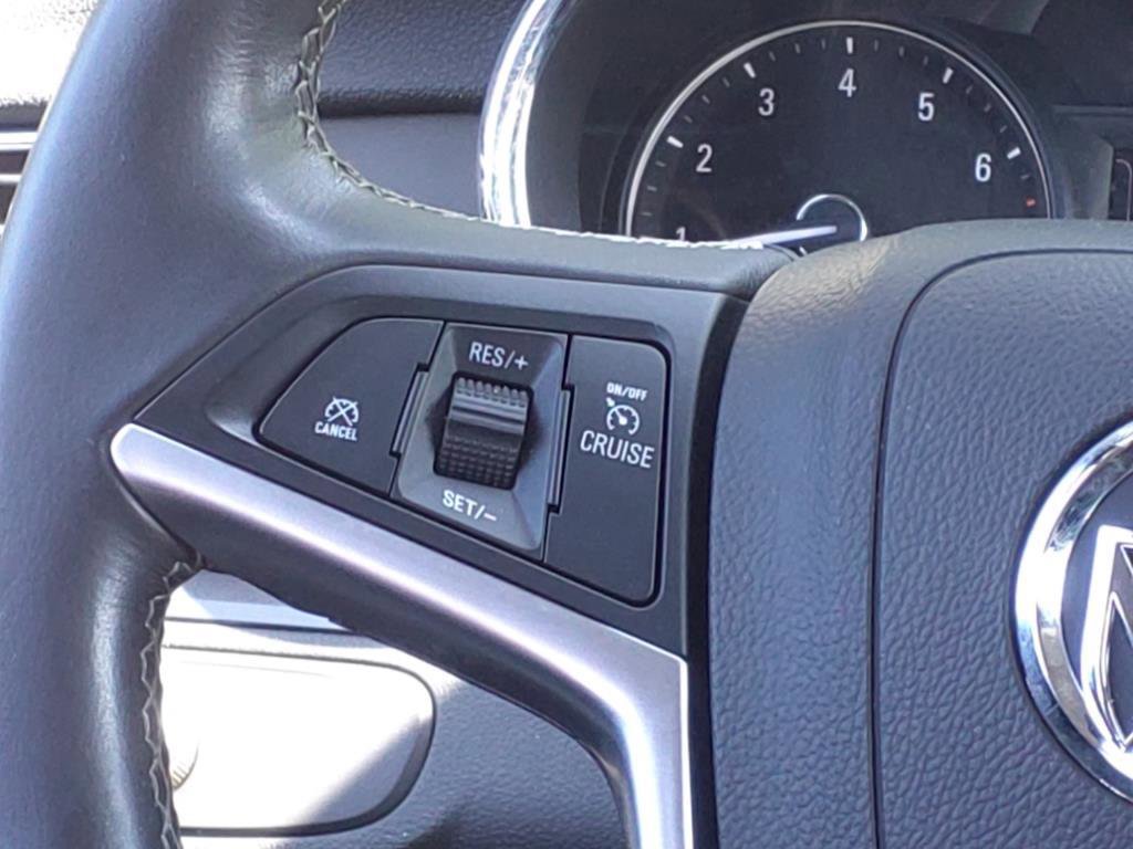 Certified 2021 Buick Encore Preferred image 18