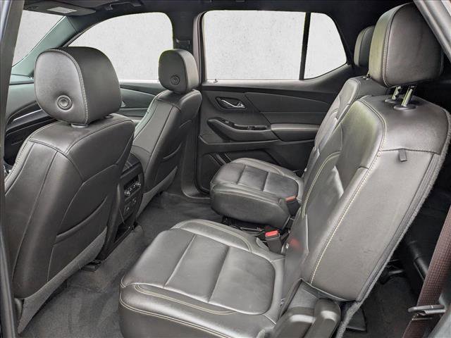 Used 2023 Chevrolet Traverse LT w/ LT Premium Package AWD/4WD image 17
