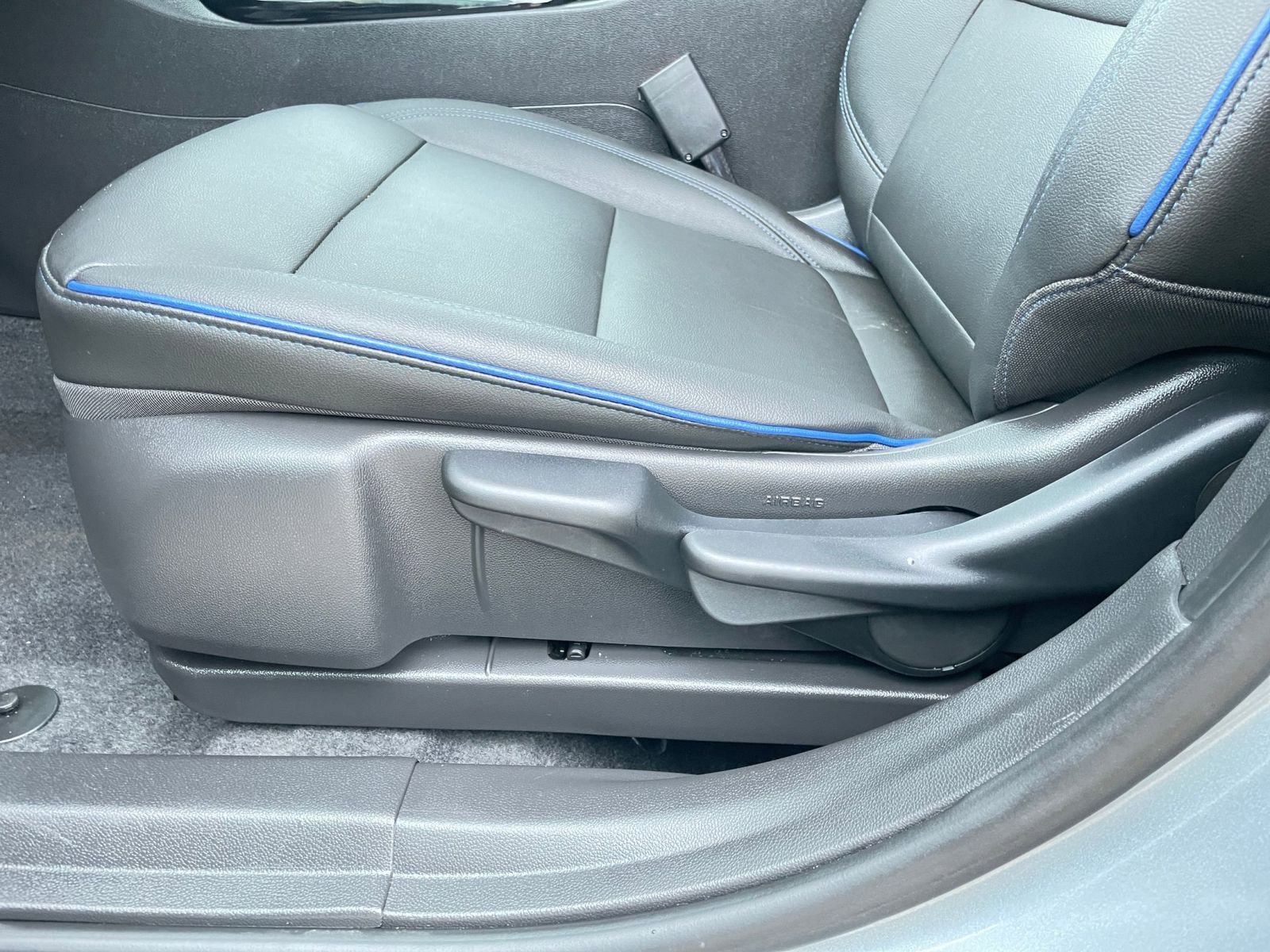 Used 2025 Buick Envista Sport Touring image 23