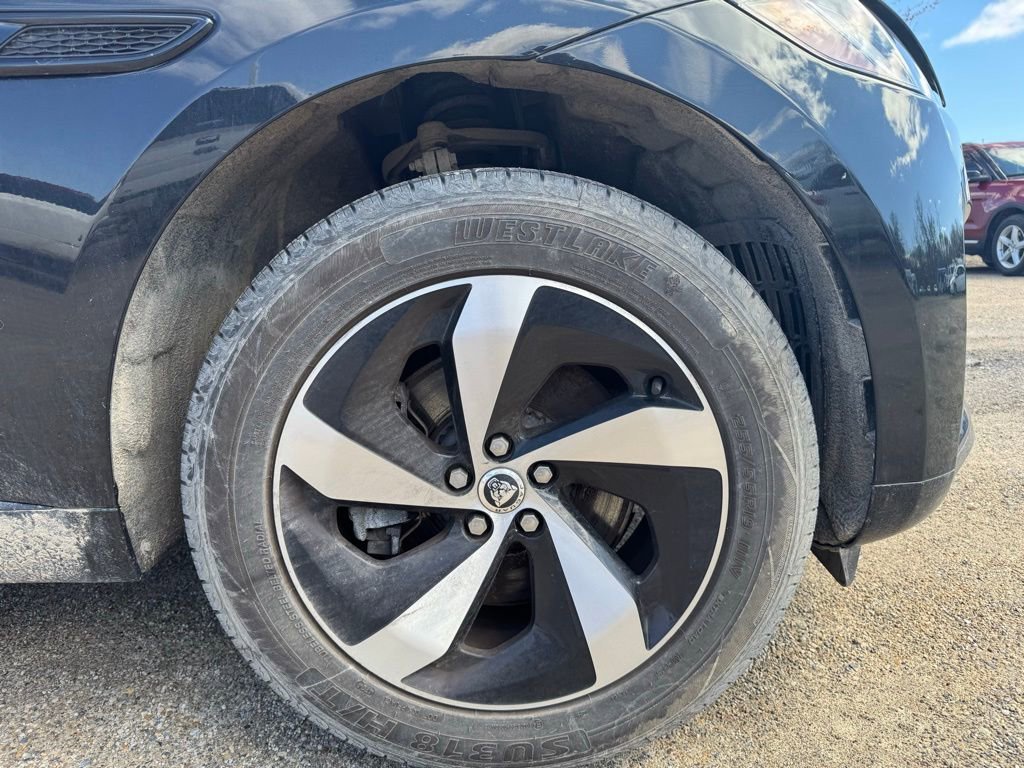 Used 2025 Jaguar F-PACE R-Dynamic S image 8