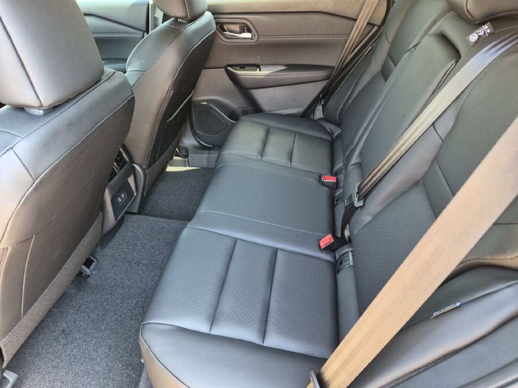 New 2026 Nissan Rogue Dark Armor FWD image 17