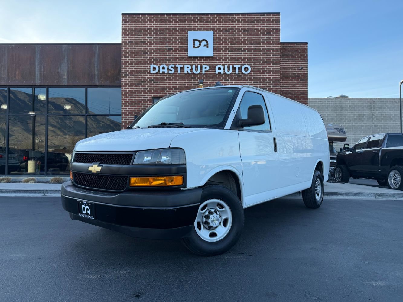 Used 2023 Chevrolet Express 2500 w/ Driver Convenience Package RWD image 1