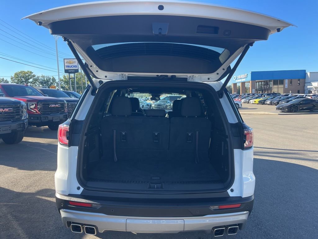 Used 2025 GMC Acadia Elevation FWD image 31