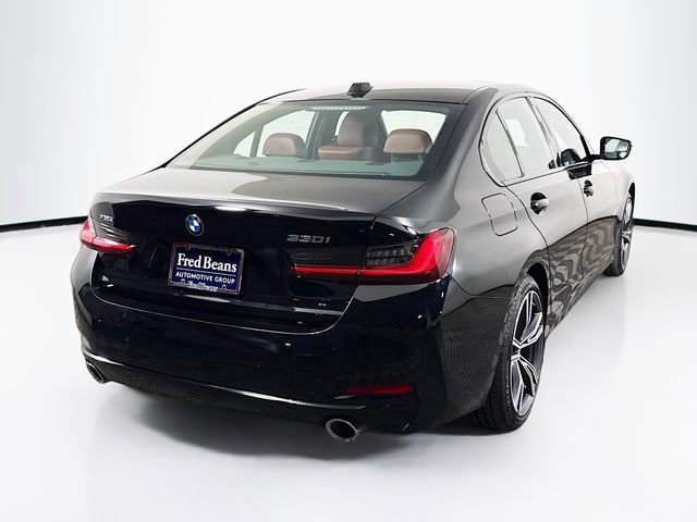 Used 2023 BMW 330i xDrive 330i xDrive w/ Driving Assistance Package image 8
