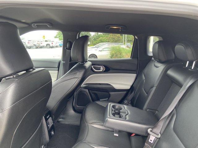 Used 2025 Jeep Compass Limited AWD/4WD image 17