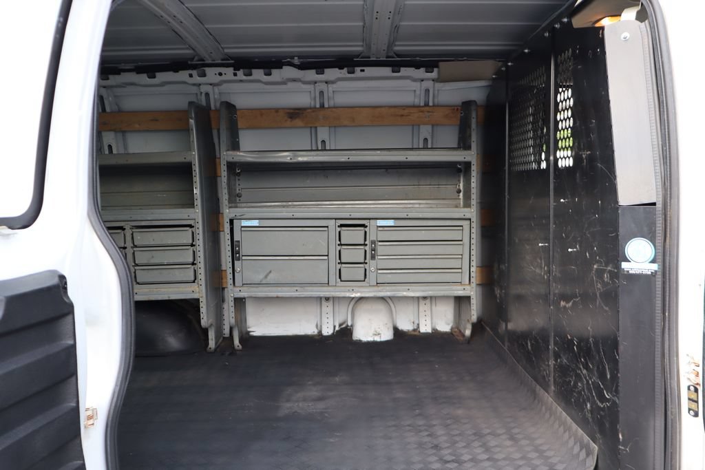 Used 2021 Chevrolet Express 2500 w/ Driver Convenience Package RWD image 9