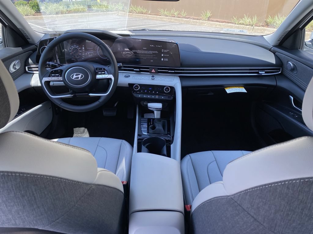 New 2026 Hyundai Elantra Limited FWD image 13