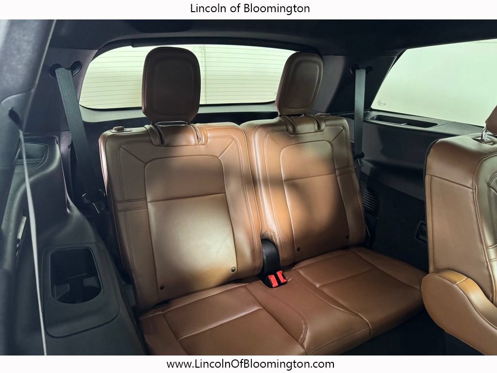 Used 2023 Lincoln Aviator Grand Touring w/ Elements Package Plus AWD/4WD image 16