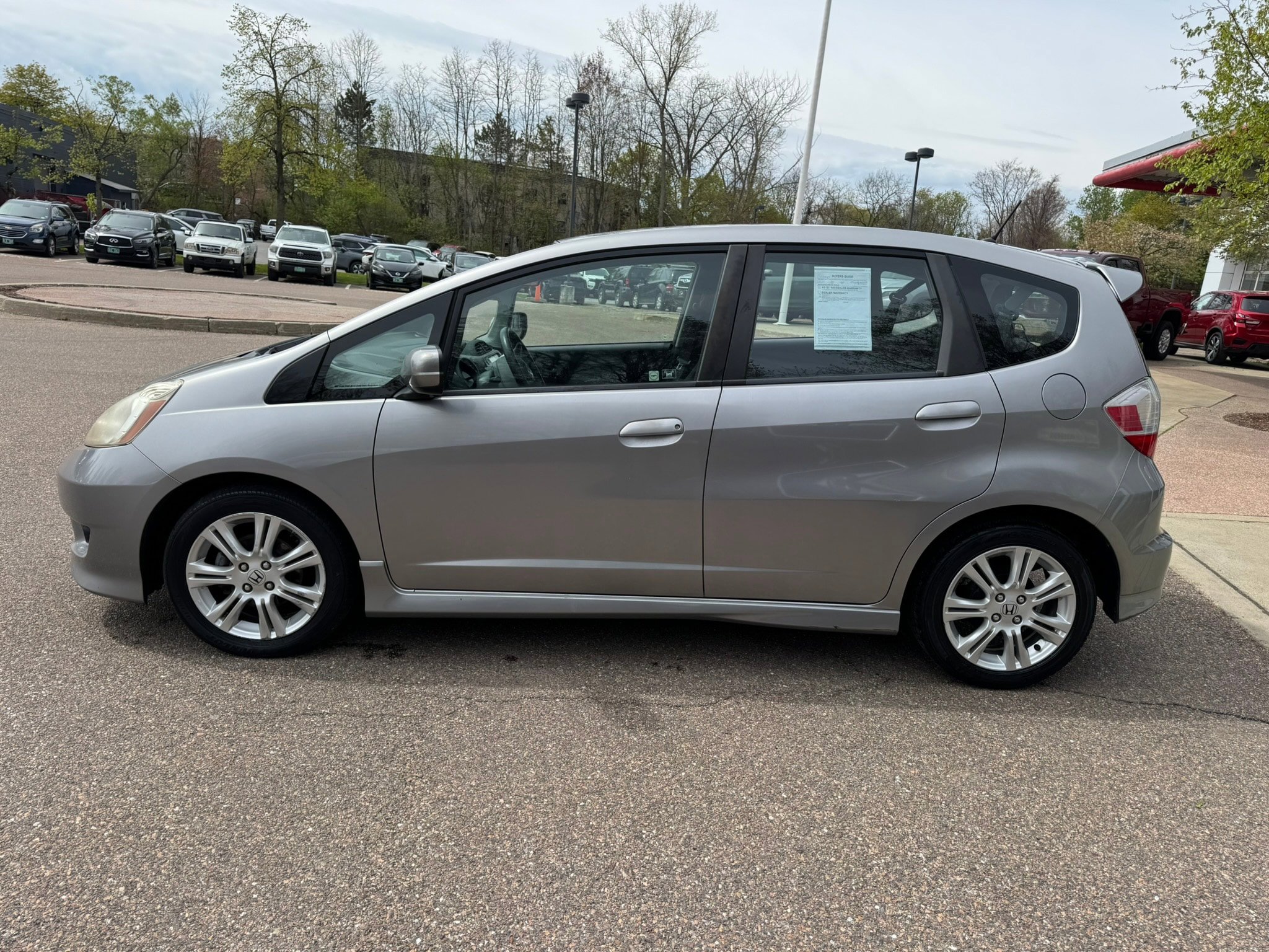 Used 2010 Honda Fit Sport image 4