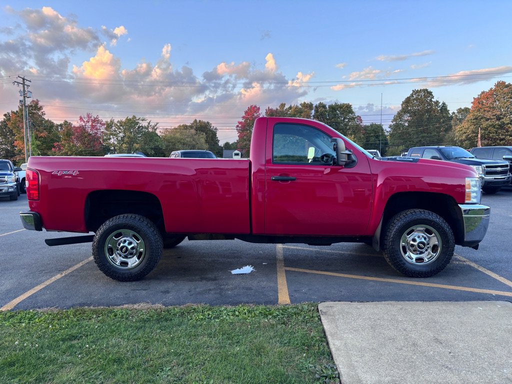 Used 2014 Chevrolet Silverado 2500 W/T w/ Snow Plow Prep Package AWD/4WD image 5