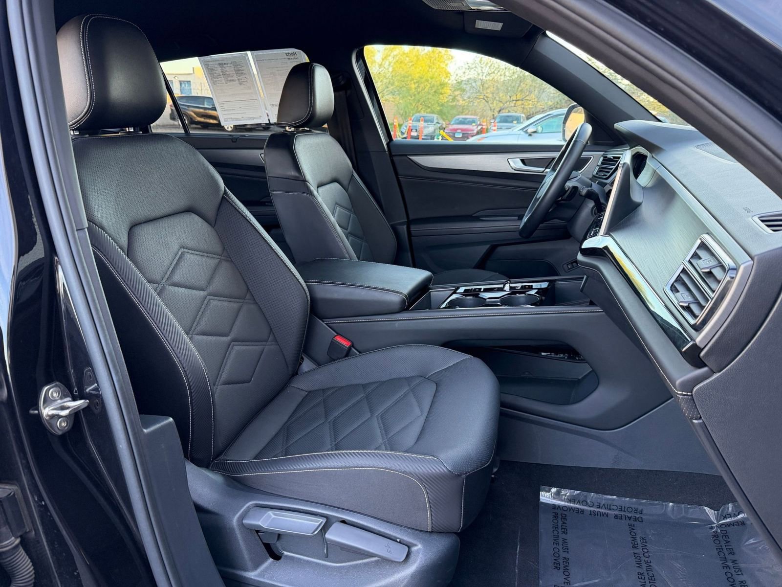 Used 2025 Volkswagen Atlas Cross Sport SE FWD image 37