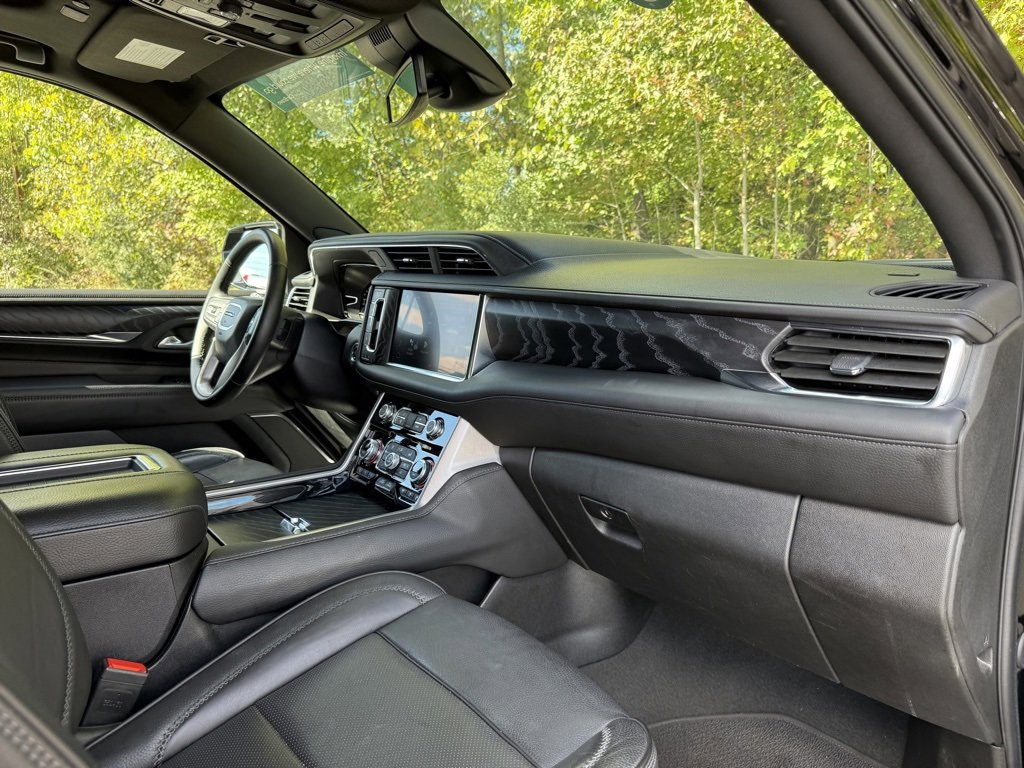 Certified 2024 GMC Yukon XL Denali image 24