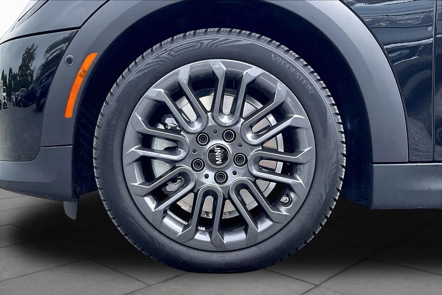Used 2025 MINI Cooper S FWD image 10