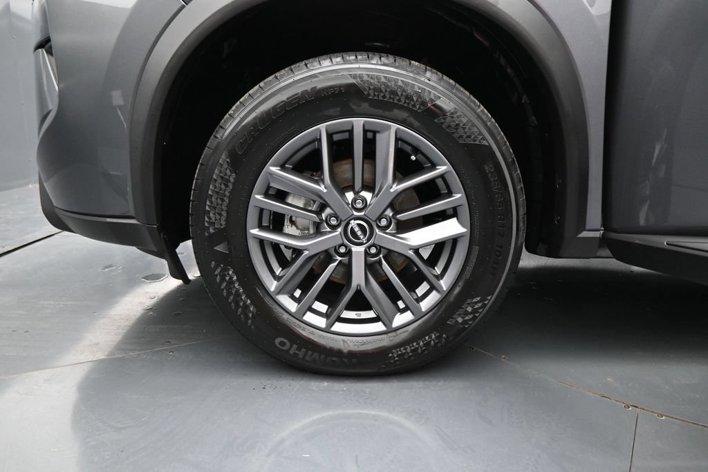 Used 2026 Nissan Rogue SV AWD/4WD image 26