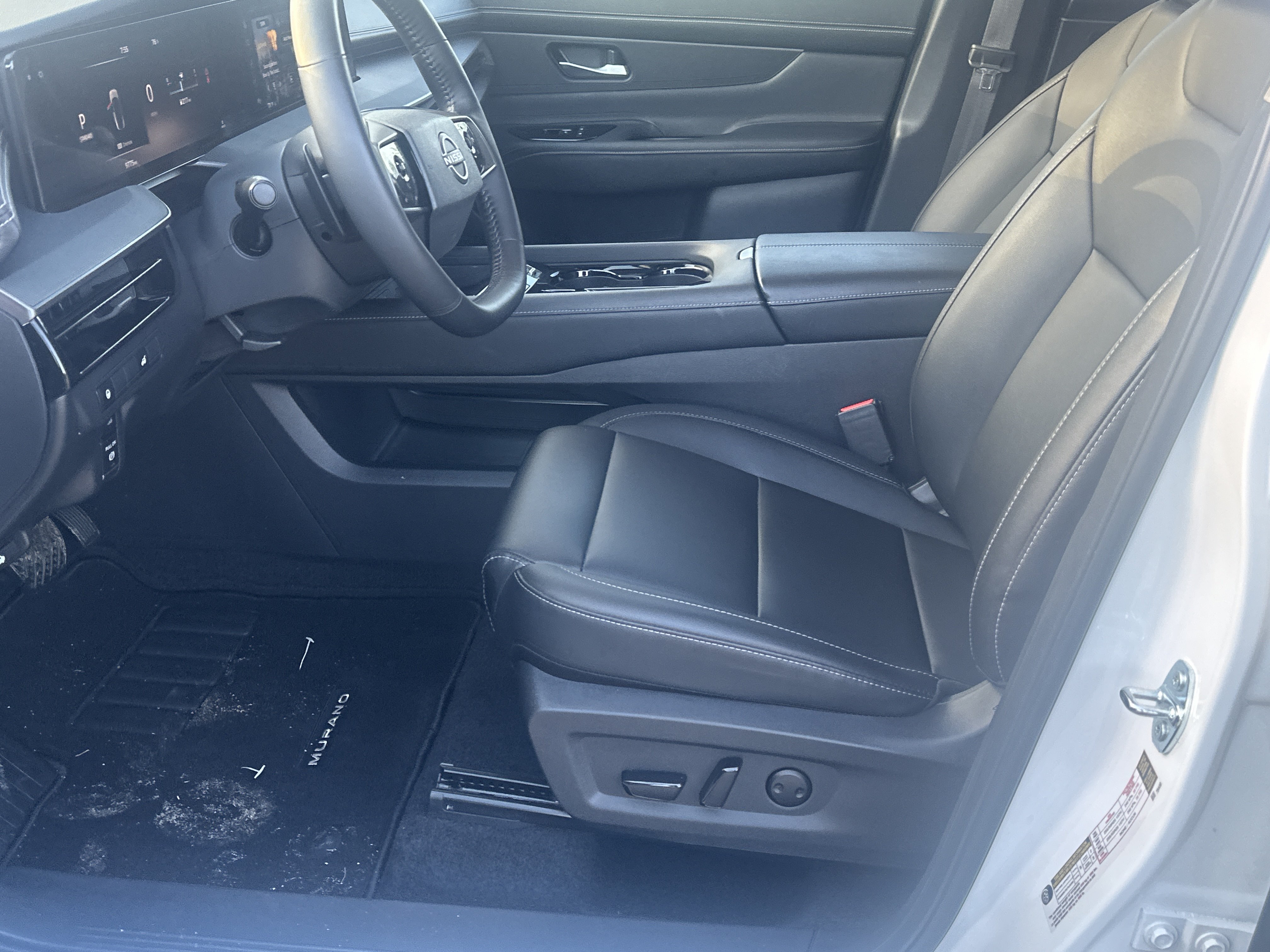 Used 2025 Nissan Murano SV AWD/4WD image 9