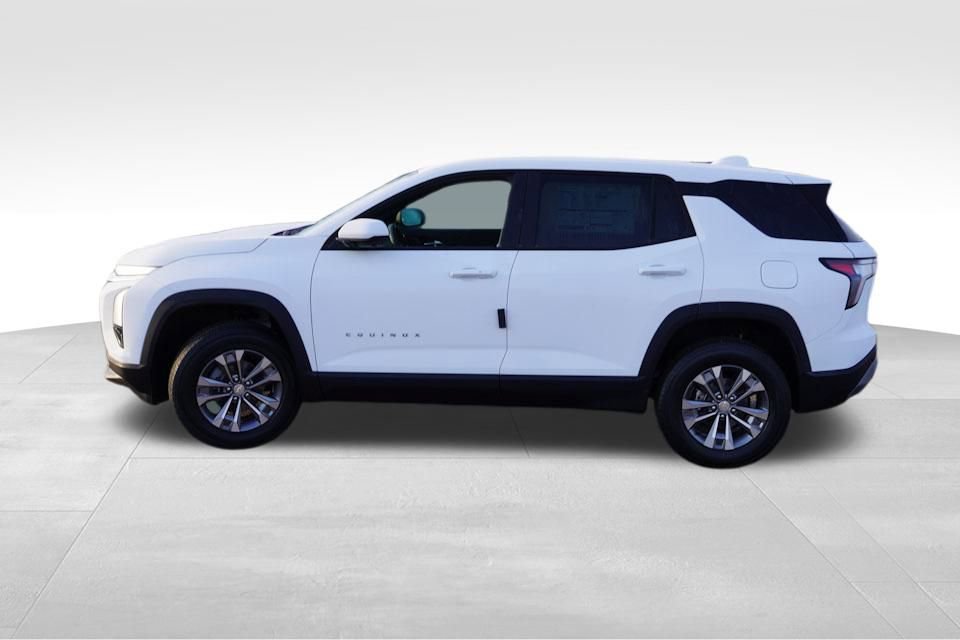 New 2026 Chevrolet Equinox LT w/ Safety and Technology Package FWD image 6