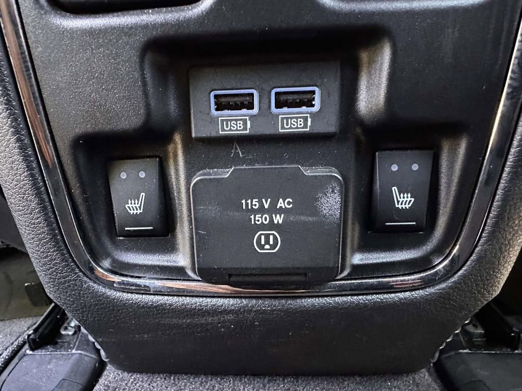 Used 2018 Jeep Grand Cherokee Limited AWD/4WD image 16