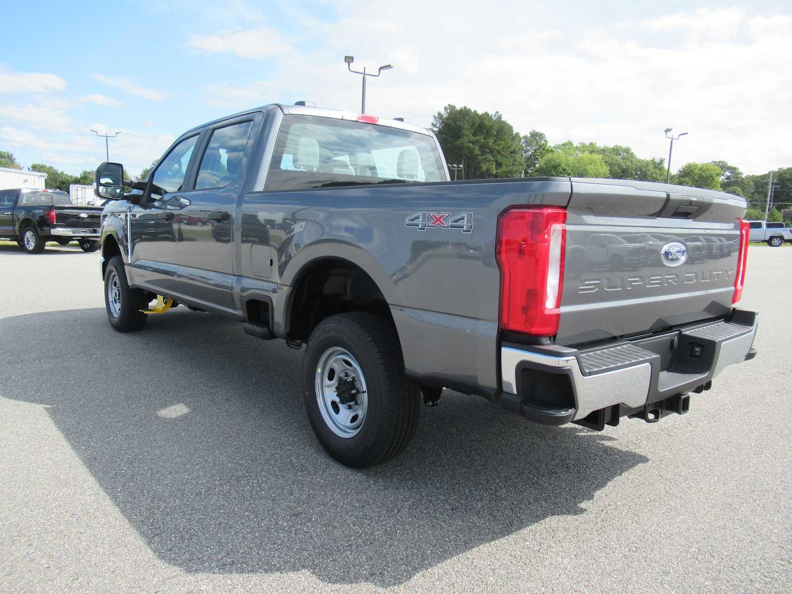 New 2026 Ford F250 XL w/ XL Chrome Package image 7