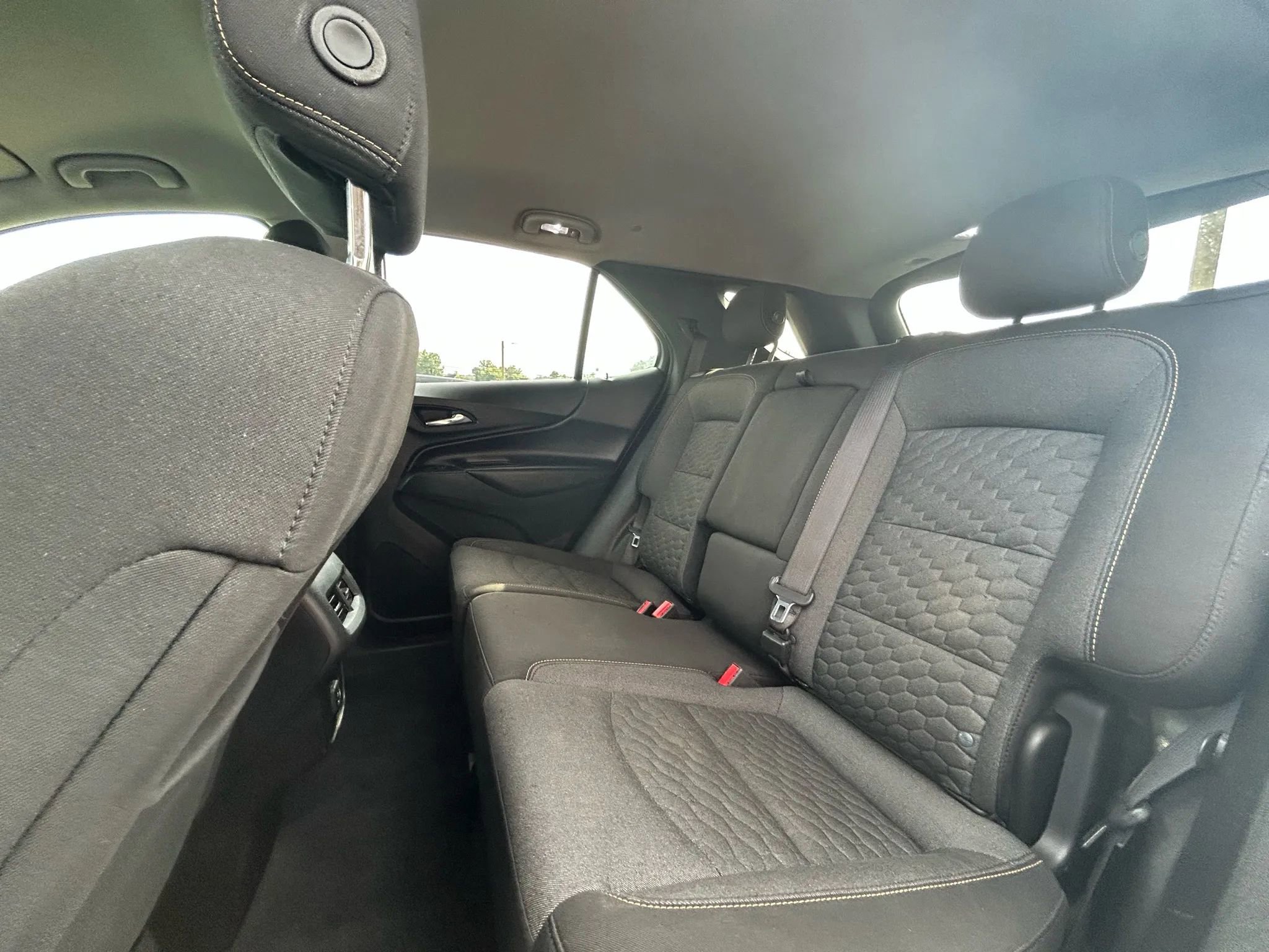 Used 2020 Chevrolet Equinox LT image 16