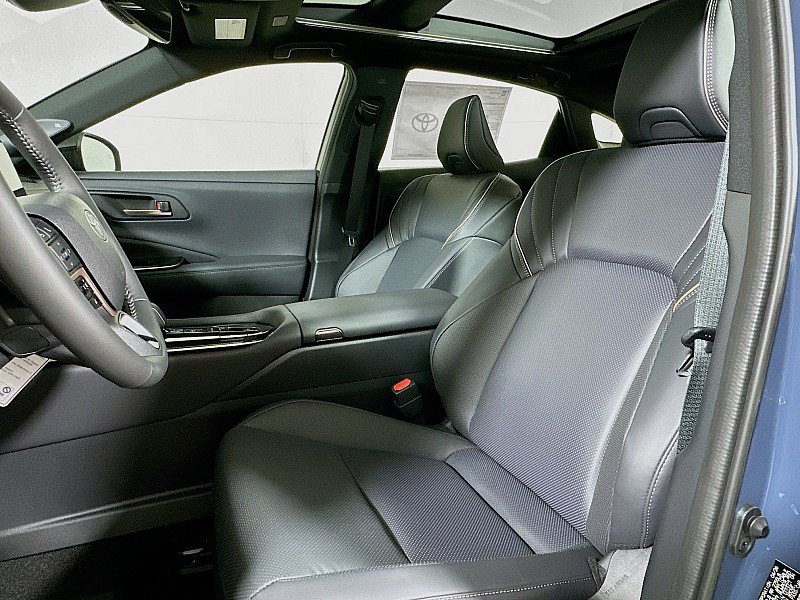 New 2026 Toyota Crown Platinum AWD/4WD image 10