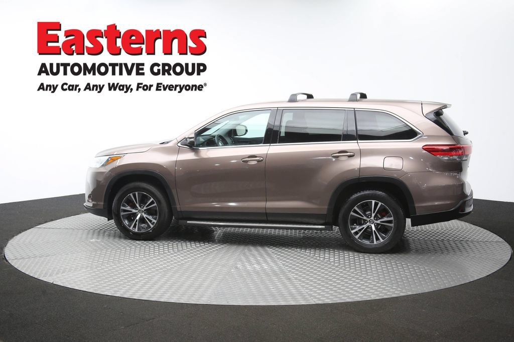 Used 2019 Toyota Highlander LE FWD image 60