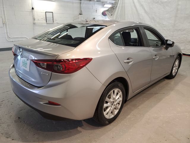 Used 2016 MAZDA MAZDA3 i Touring w/ Popular Equipment Package FWD image 6