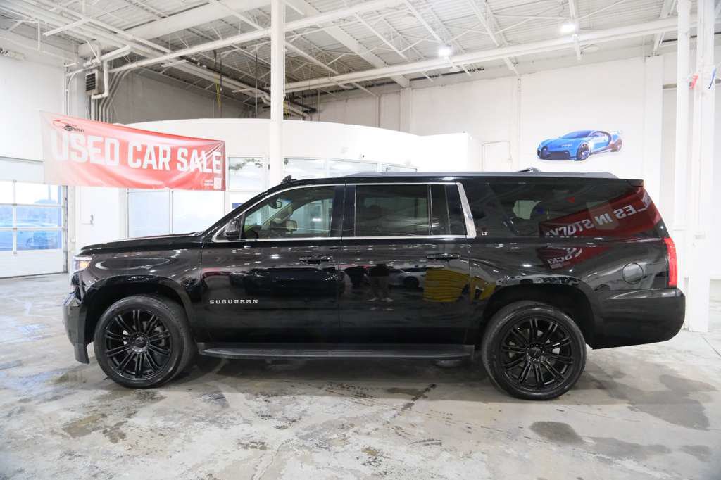Used 2018 Chevrolet Suburban LT RWD image 6