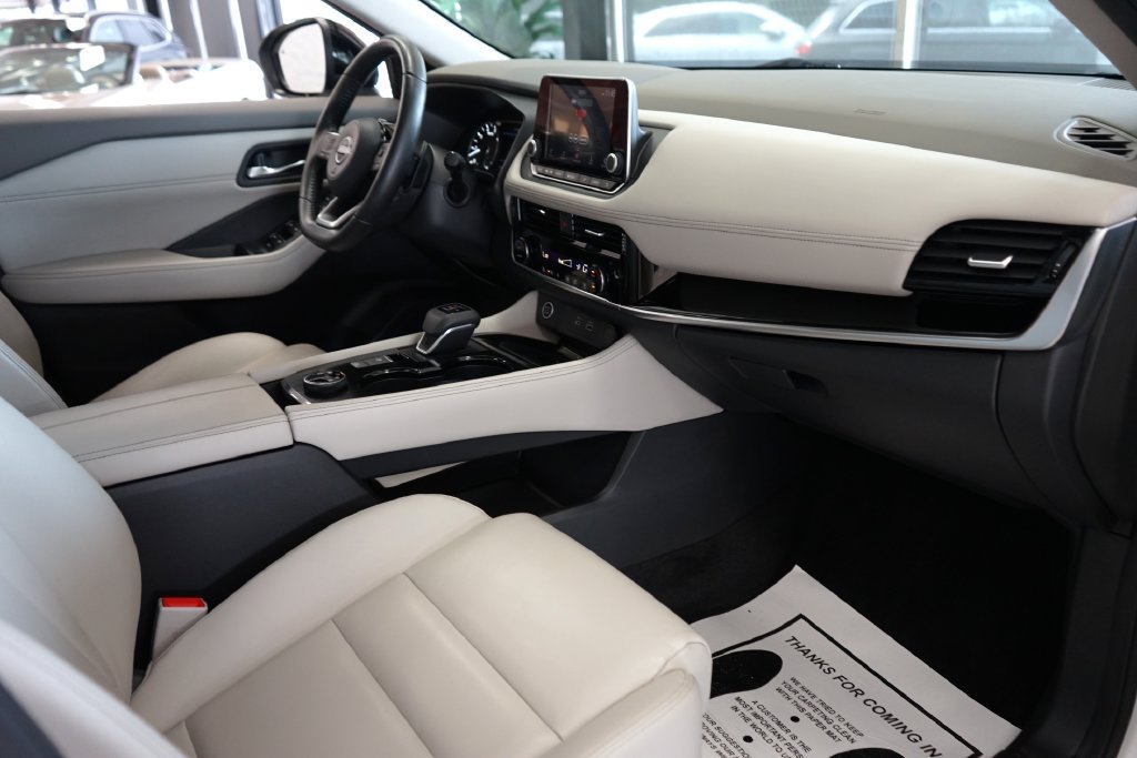 Used 2023 Nissan Rogue SL AWD/4WD image 41