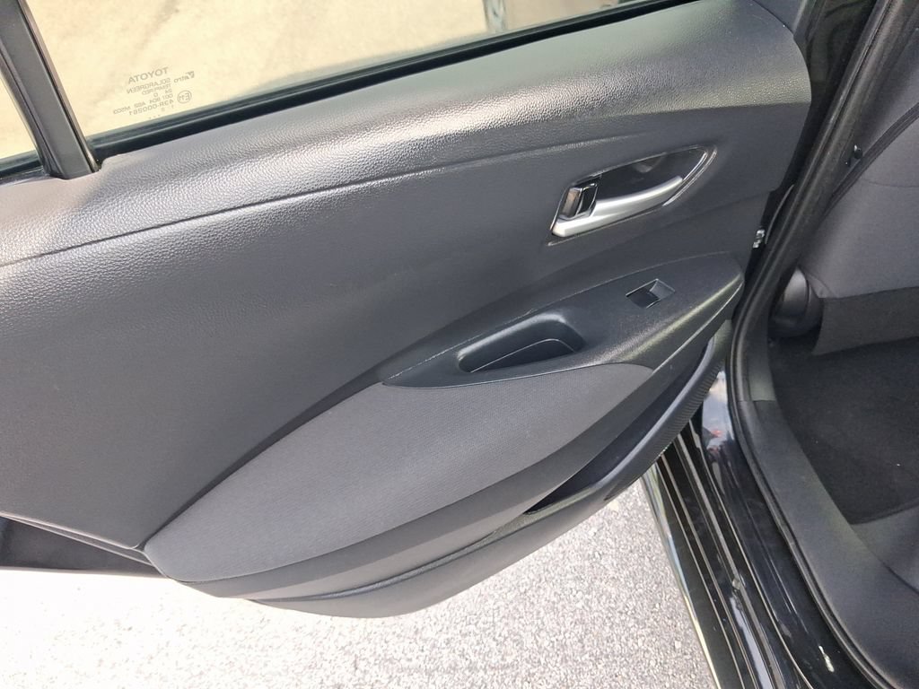 Used 2020 Toyota Corolla LE FWD image 12