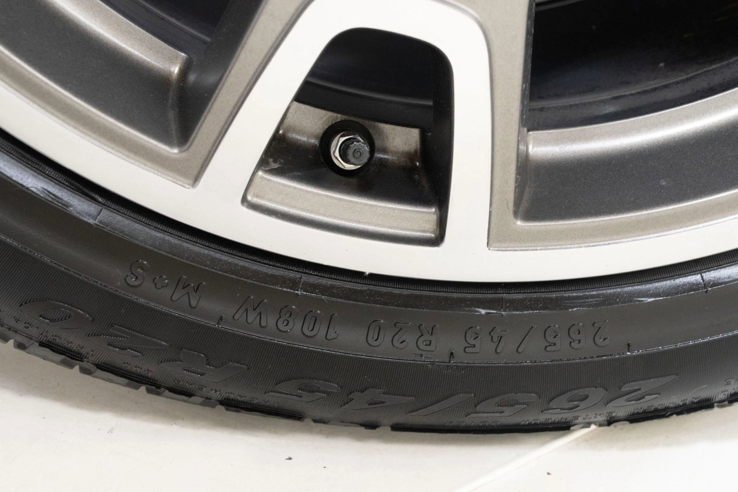 Used 2023 Maserati Levante GT image 47