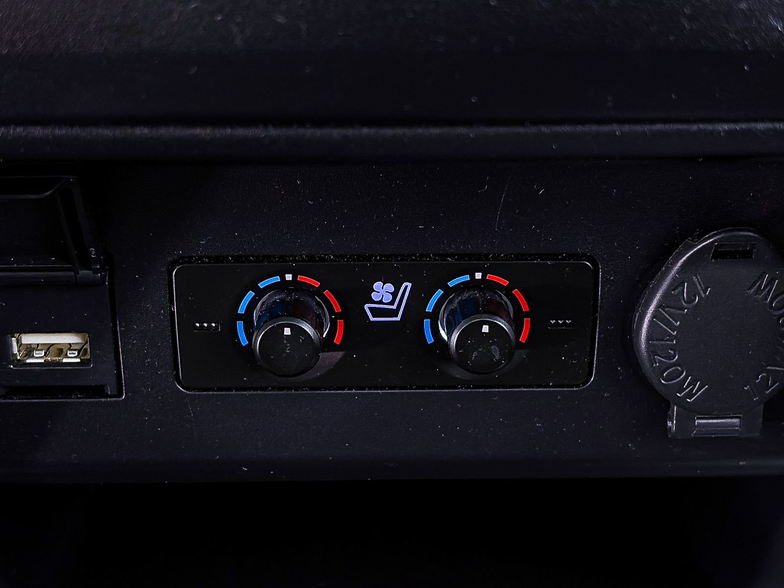 Used 2022 Toyota 4Runner Limited AWD/4WD image 26