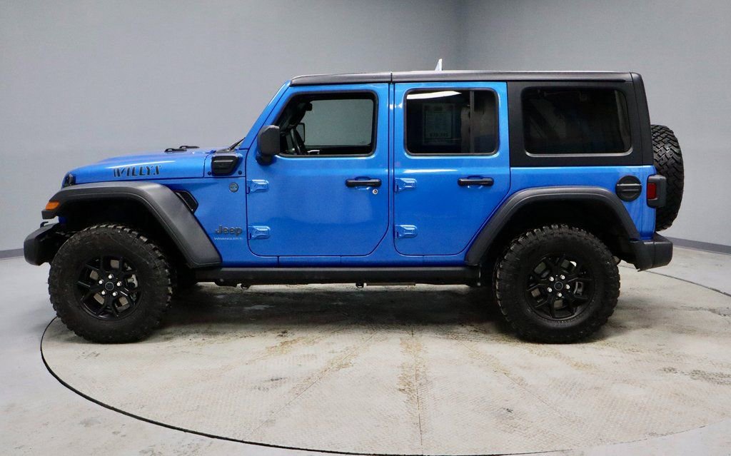 Used 2025 Jeep Wrangler Willys 4xe image 7