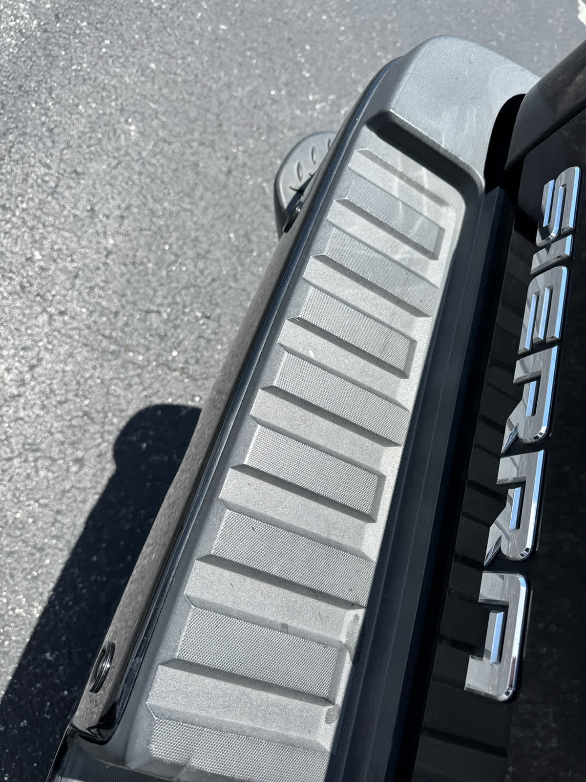 Used 2017 GMC Sierra 3500 Denali w/ Duramax Plus Package AWD/4WD image 11