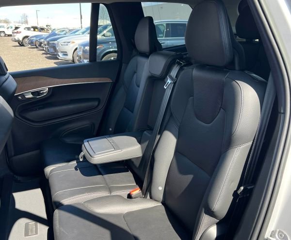 Used 2023 Volvo XC90 B6 Plus w/ Protection Package Premier AWD/4WD image 6